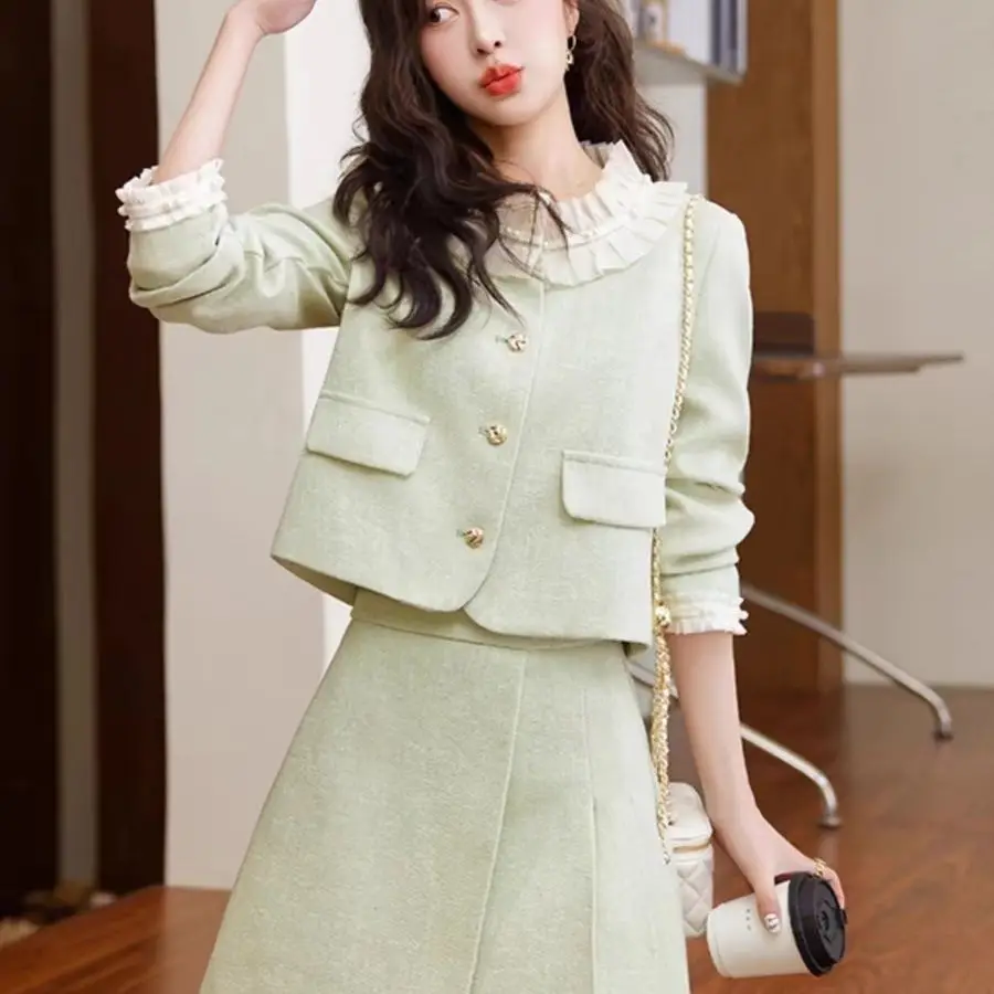 Early Spring 2024 New Elegant Tweed Two-Piece Set for Petite Women Female Office Lady: Korean Style Chic Jacket and Skirt Sweet