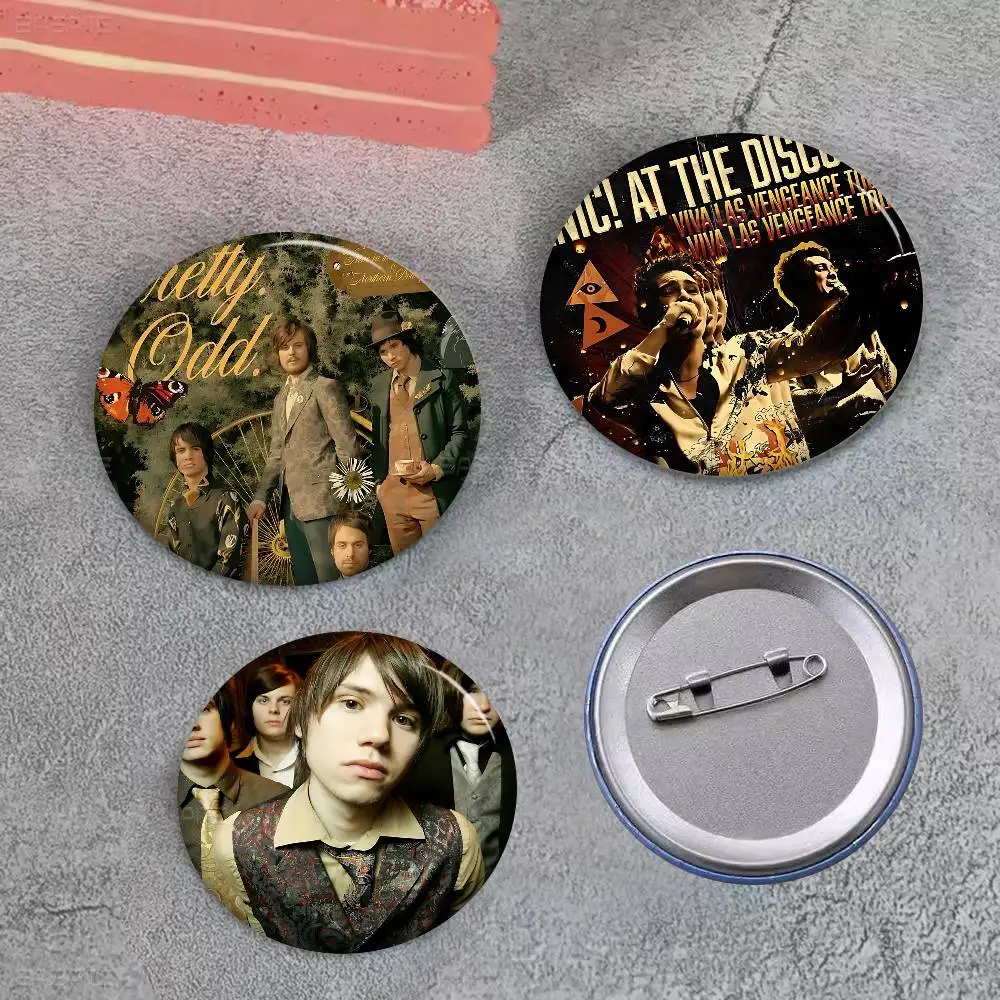 Band Pop P-Panic At The D-Disco Creative Pins Funny Round Snap-in Brooch Badge Backpack Hat Accessories Jewelry Gifts for Friend