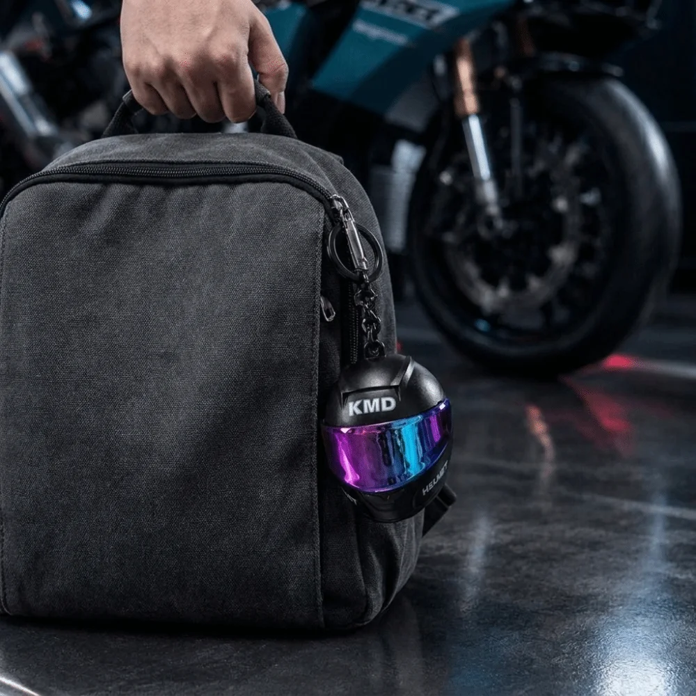 3D Motorcycle Helmet Keychain Light Up Multi-functional Mini Helmet Keychain Gradient Goggles Night Warning Light