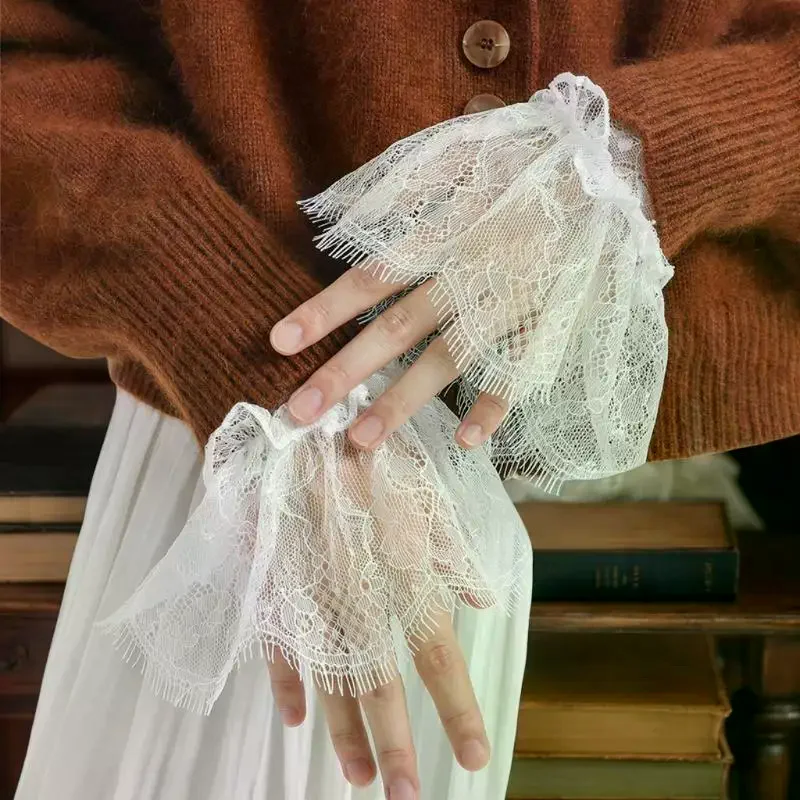 Pair Stylish Lace Cuffs Wrist Sleeves for Wedding Dress; Floral Cuffs Pleated Wrist Decorations for Bridal Outfit