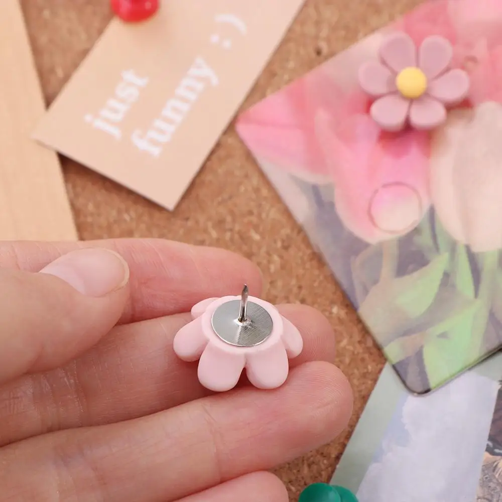 

20/30/50Pcs Portable Creative Six-Petal Flower Pushpins Photo Wall Decor Resin Board Push Pin 3D Reusable Thumb Tacks Corkboard