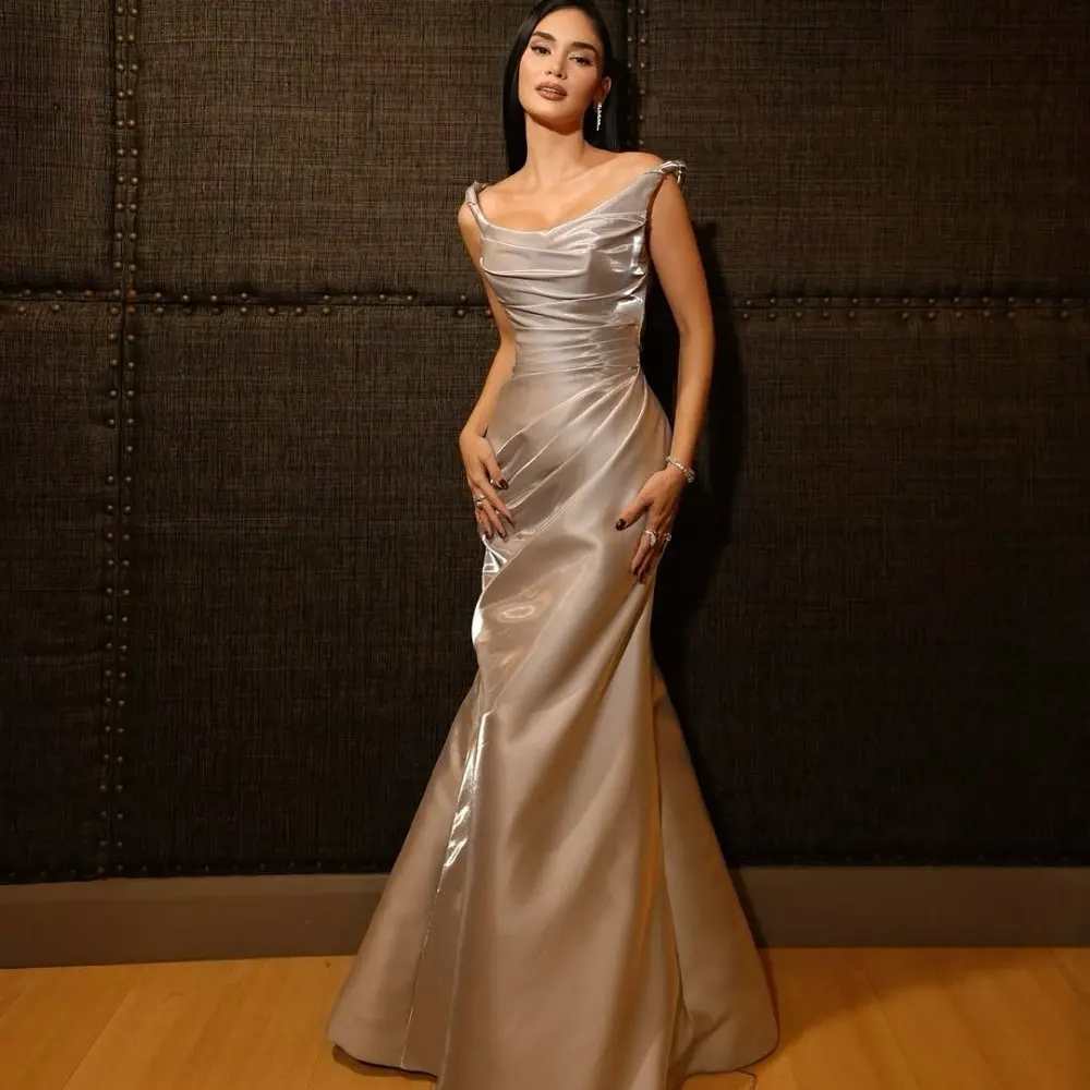 High‑Shine Satin Me… - image