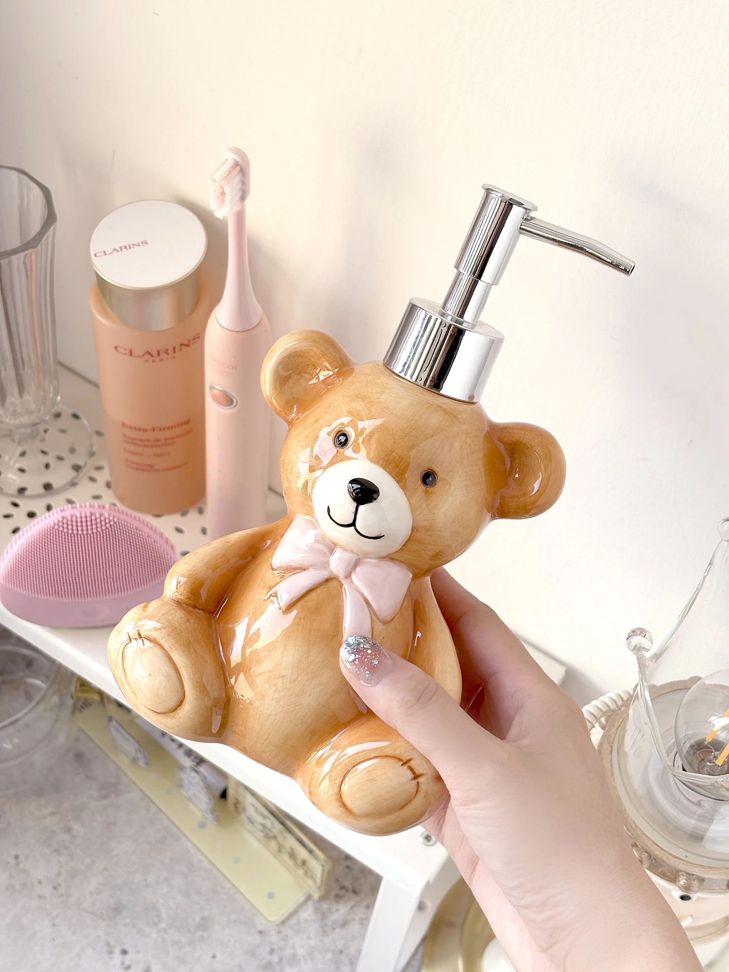400ml  soap dispenser Cute teddy bear bath bottle, playful hand sanitizer bottle, creative home ceramic packaging container - view 3