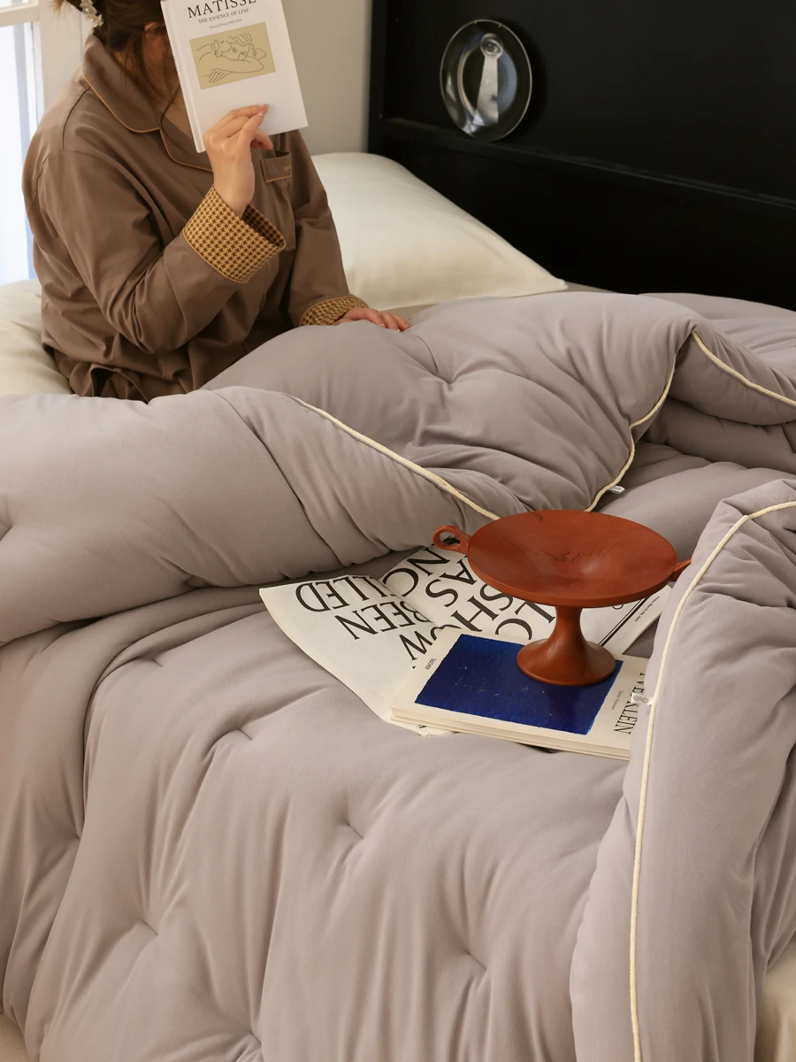 

German velvet thickened warm quilt double student dormitory quilt