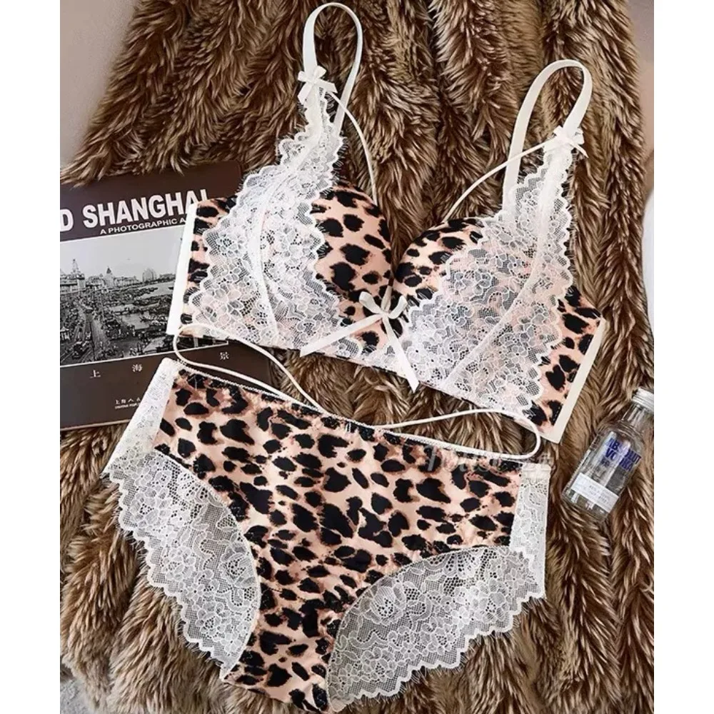 Leopard print small breasts gather underwear women's anti-sagging collection breast sexy breast belt pure desire bra set 32-38AB