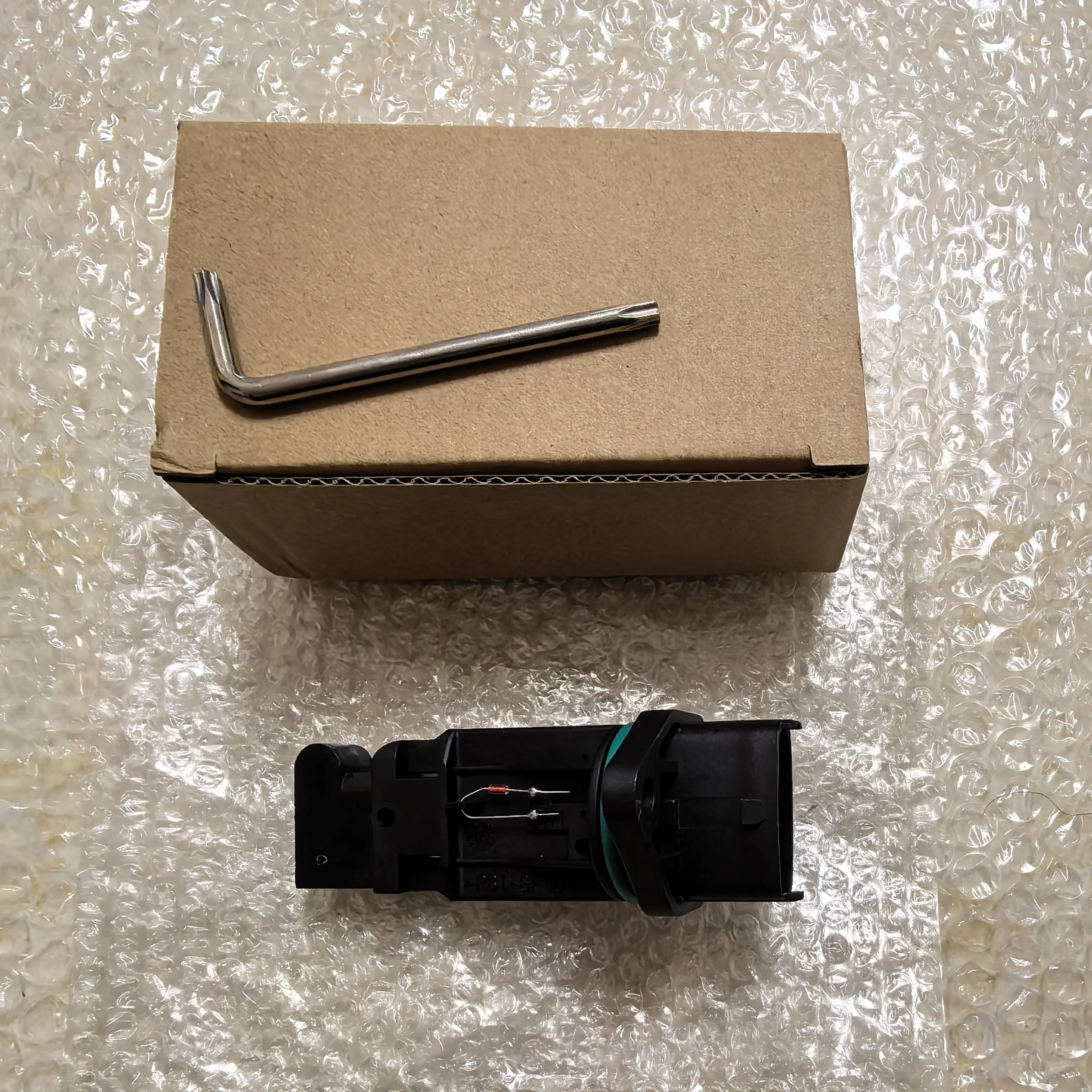 0281002199 Mass Air Flow Meter Maf Sensor+Screwdriver for Alfa Romeo Opel Astra Corsa Meriva Zafira 1.6 2.0 Turbo 46472182