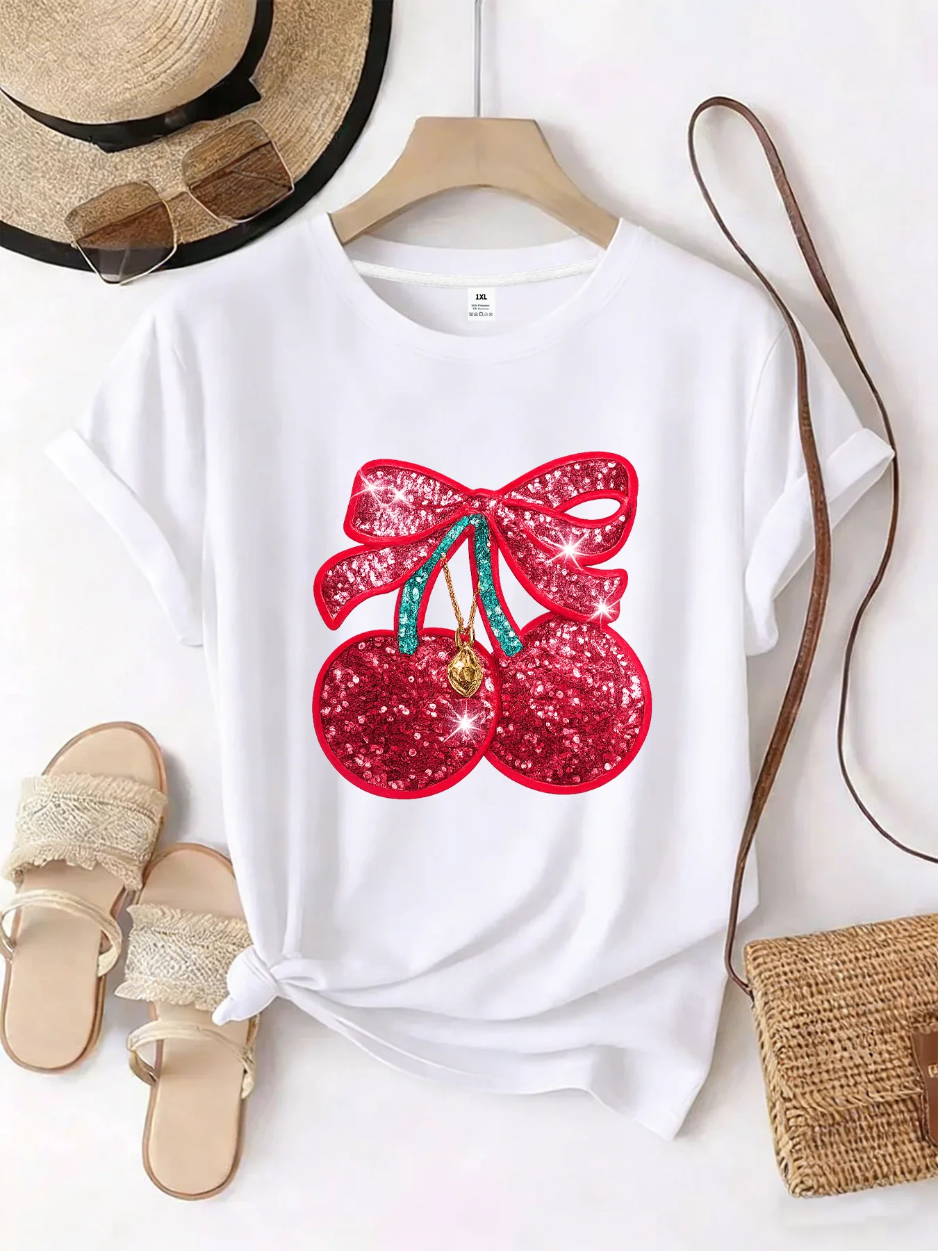 

【WZM101316】Женская футболка больших размеров с вишнёвым принтом, круглым вырезом, летняя, повседневная, с короткими рукавами, в уличном стиле, универсальная, больших размеров.