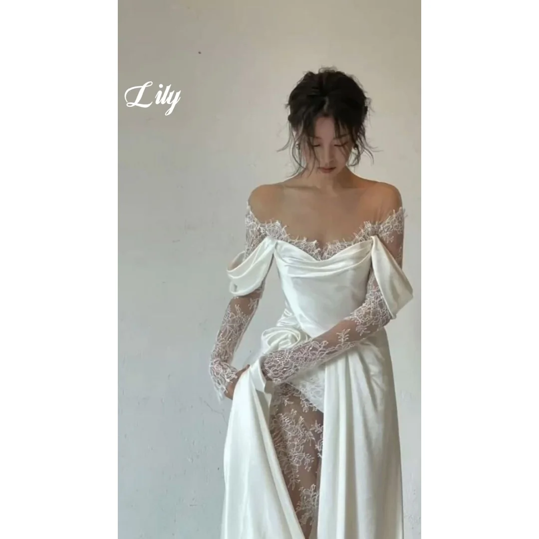 

Элегантное белое вечернее платье Lily с открытыми плечами, длинными кружевными рукавами, высоким разрезом, кружевными вставками и шлейфом, свадебное платье на заказ