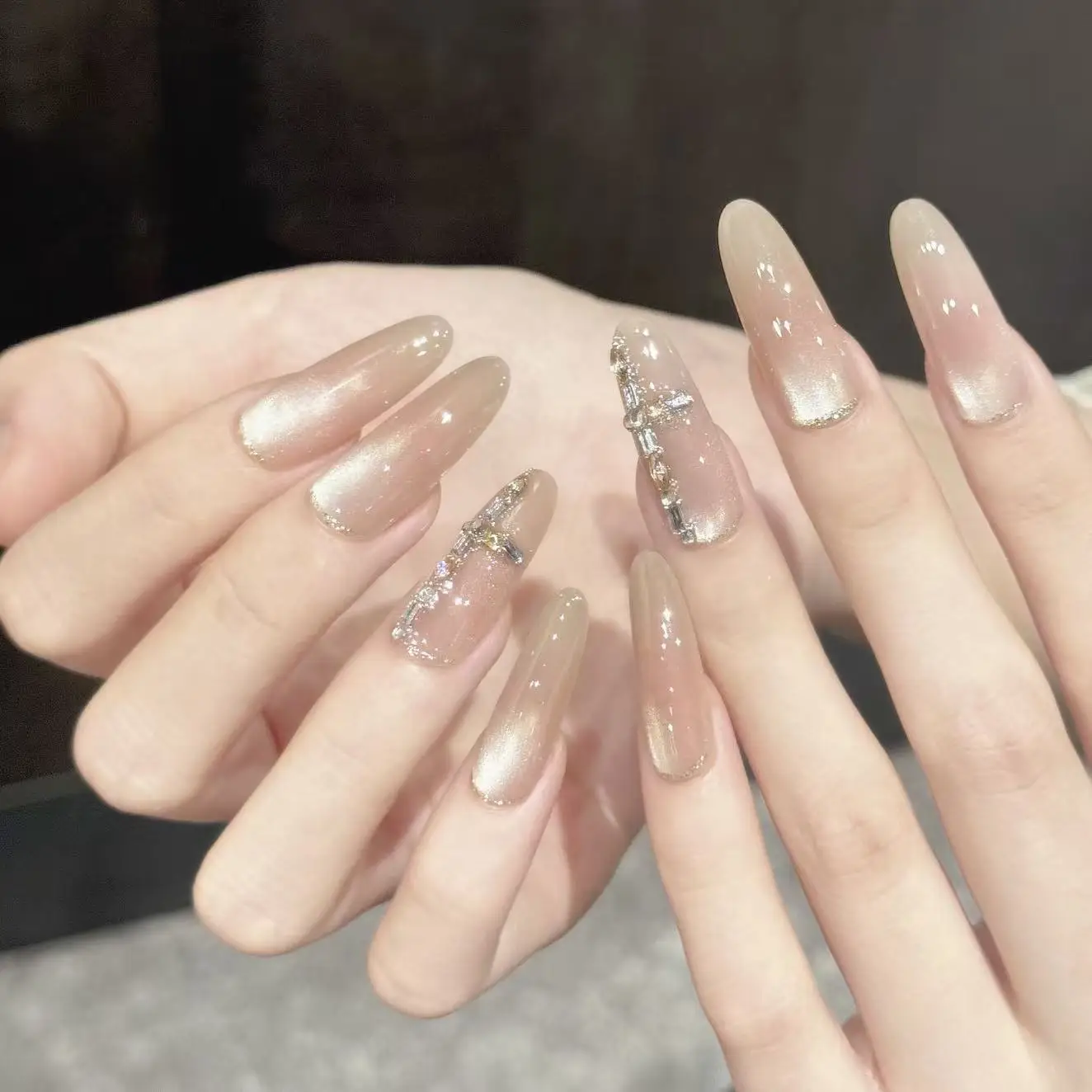 10pcs Handmade Long Oval Press On Nails Nude Pink Cat Eye Rhinestone Design Sweet Gentle Fake Nails Wearable Nails Art Tip Girls