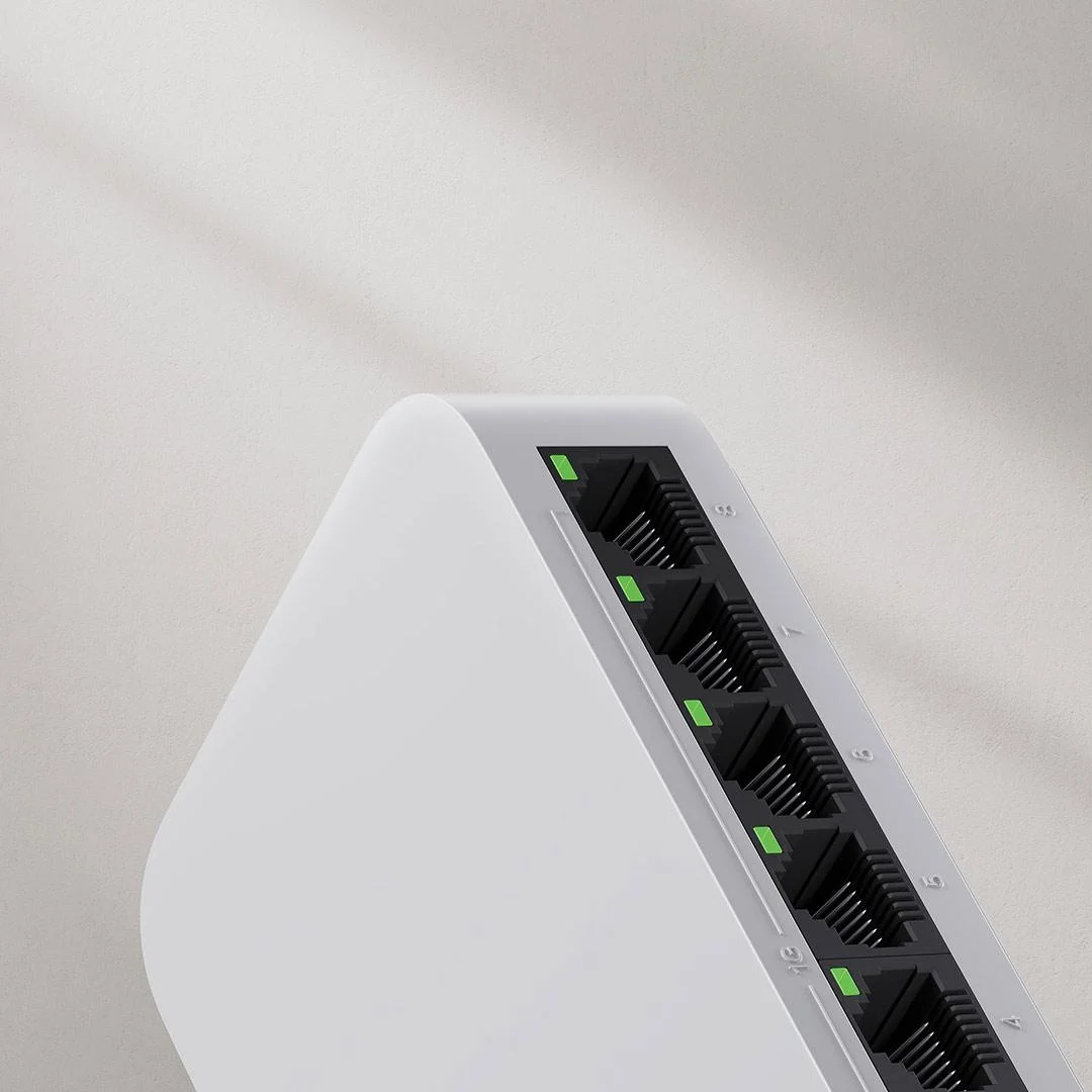 Original NEW Xiaomi Gigabit Switch, White, 23mm Slim Body, 8 Gigabit Ports, Connects to TVs and Game Consoles CN