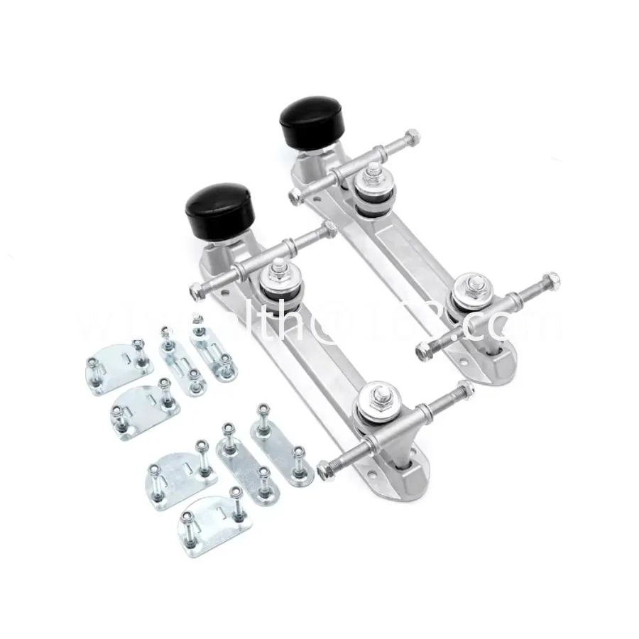 Outdoor four-wheel skates Stable aluminum baseplate frame with four-wheel skates