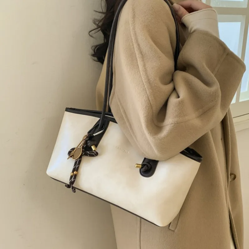 

Classic Elegant Women Messenger Bag High End Leather Trendy Paris Designer Style Casual Simple Vintage Ladies Tote Bag