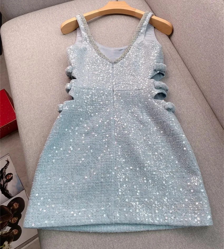 2024 Runway Sweet Spring Diamonds U Neck Blue Tweed Mini Dress Luxury Women Sleeveless Tank Bow Waist Hollow Out Sequin Dresses