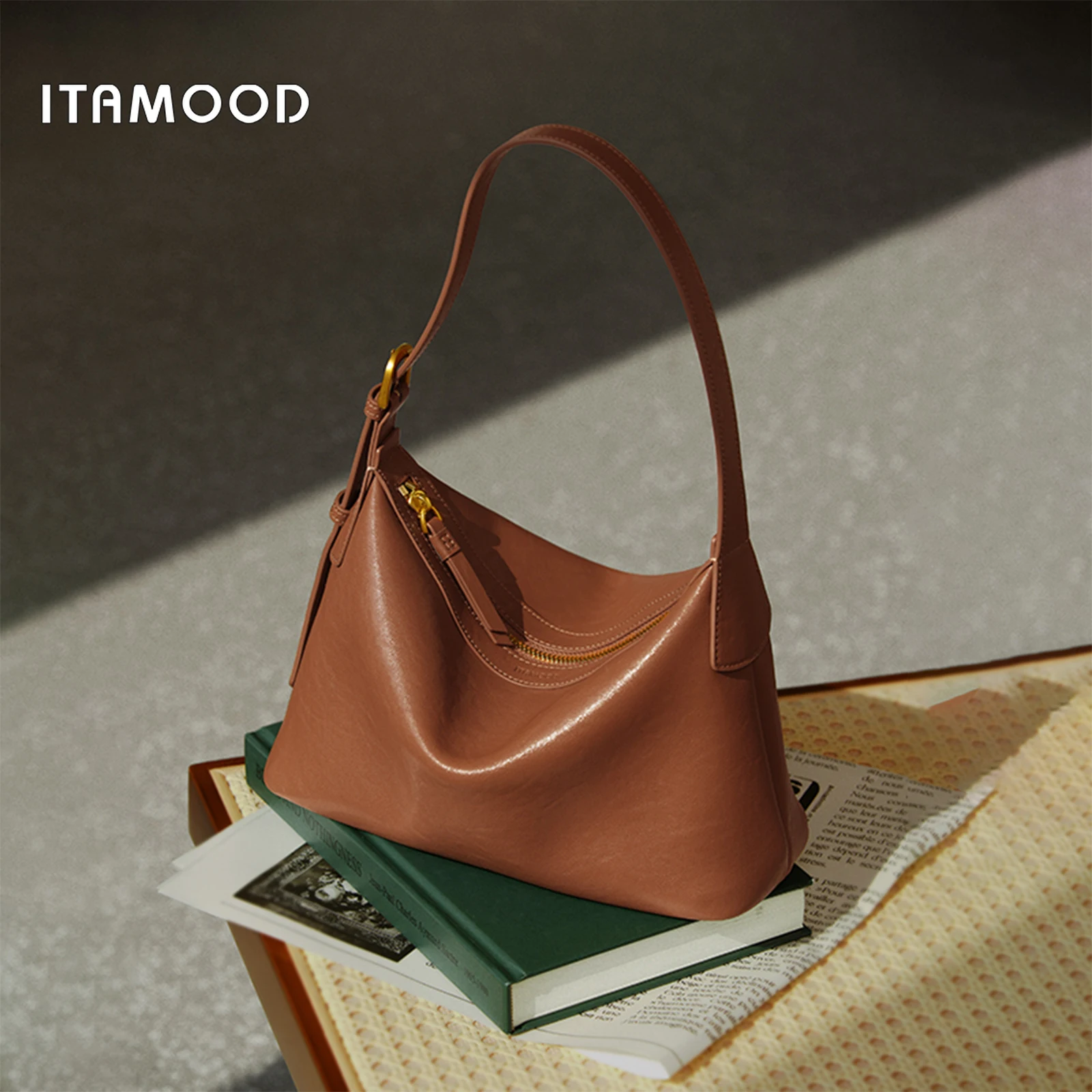 

ITAMOOD Women Underarm Bag for Work commuting Vegetable-Tanned Top Grain Cowhide Crossbody Bag Large Capacity Girlfriend Gift