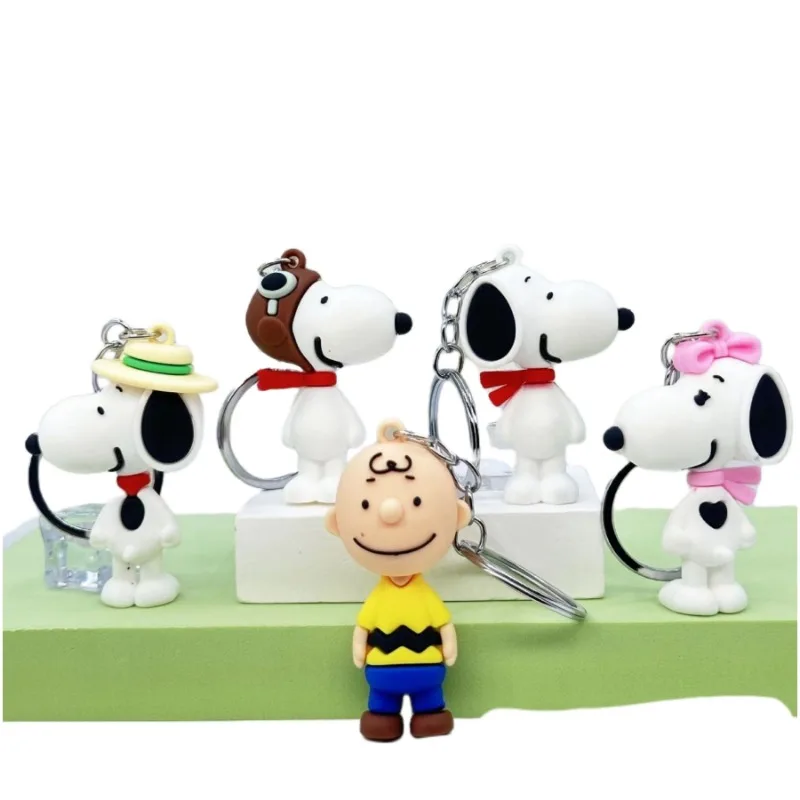 Snoopy animation peripheral creative silicone three-dimensional Charlie Brown doll school bag charm car keychain hanging chain