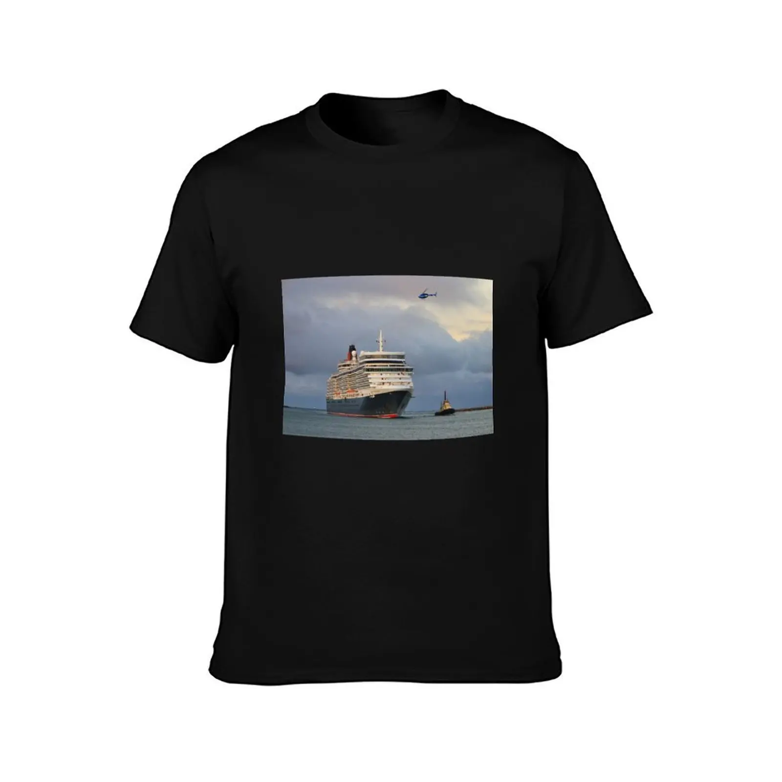 Cruise ship, tug boat and helicopter T-Shirt, Summer Casual Cotton Tee, Oversized Streetwear Tops, Vintage Graphic Print