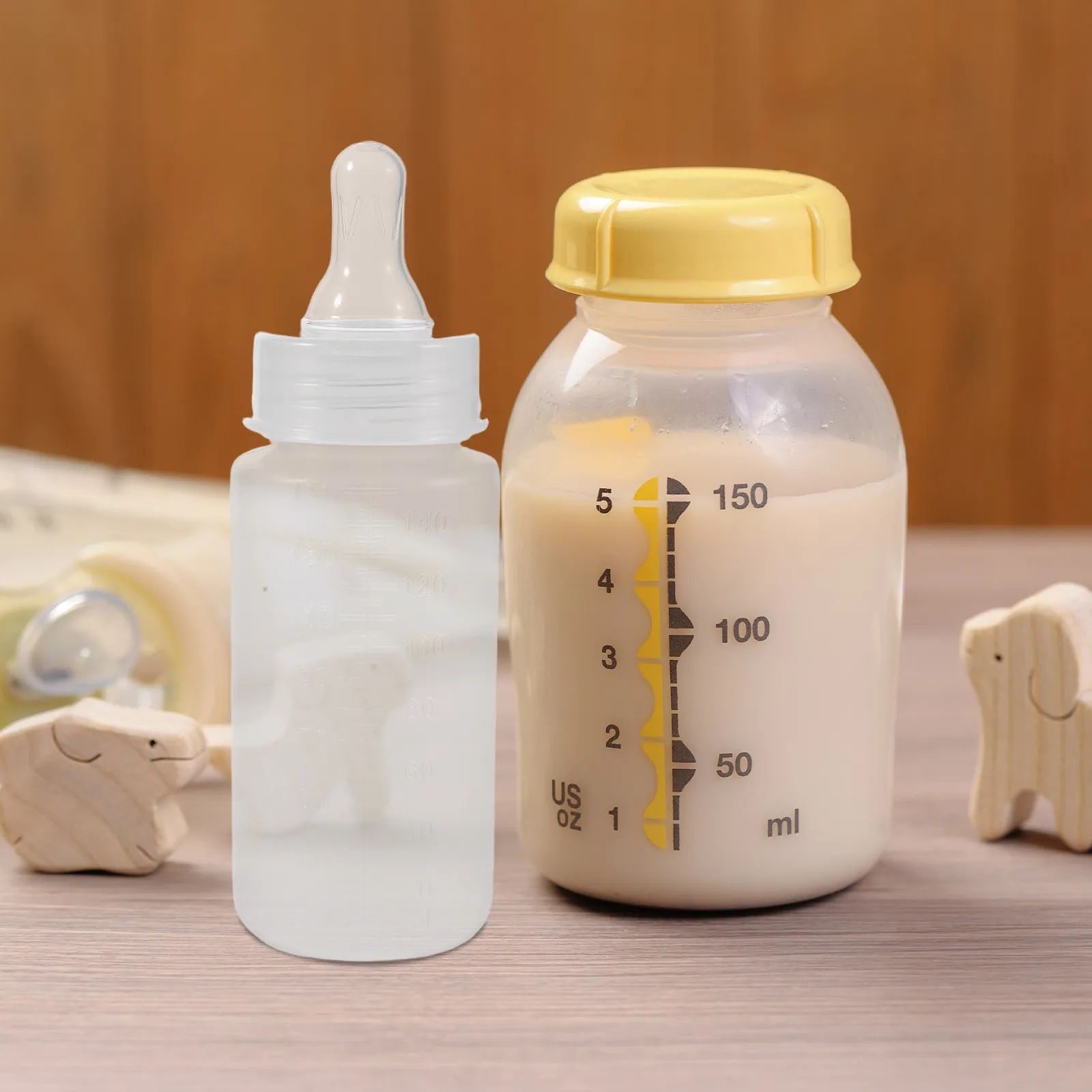早産児用、使い捨てのベビー用哺乳瓶10個入り。150ml、透明プラスチック製、目盛り付き。病院や旅行に最適。