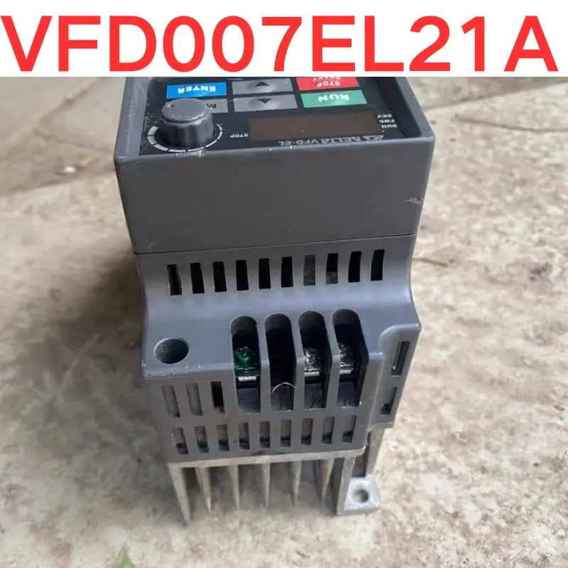 Imagem -03 - Teste de Segunda Mão ok Inversor 0.75kw Vfd007el21a