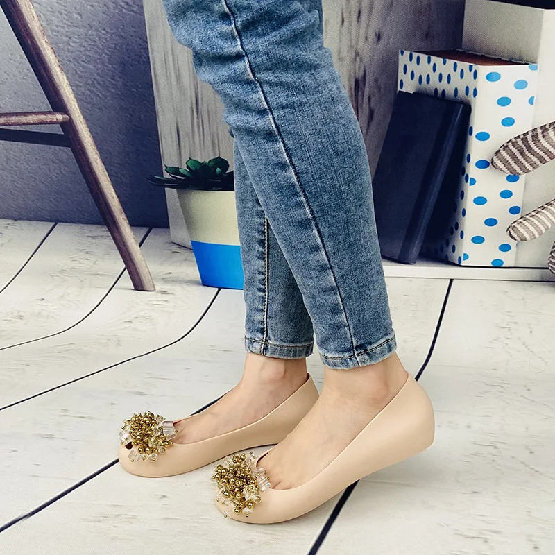 2023 Summer Women Fashion Solid Color Shoes Bead Flower Casual Beach Shoes Women Soft Flat Sandals SHW103