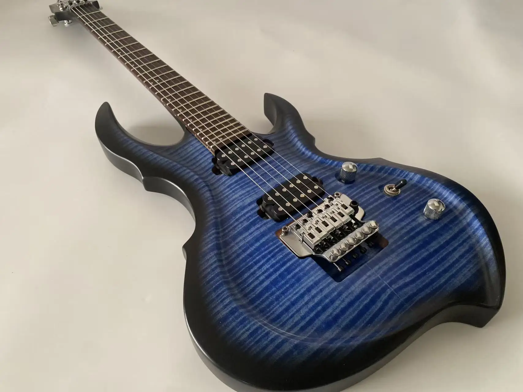 6‑String Solid Body Electric Guitar, Special Irregular Body Shape, HH Dual Humbucker Pickups