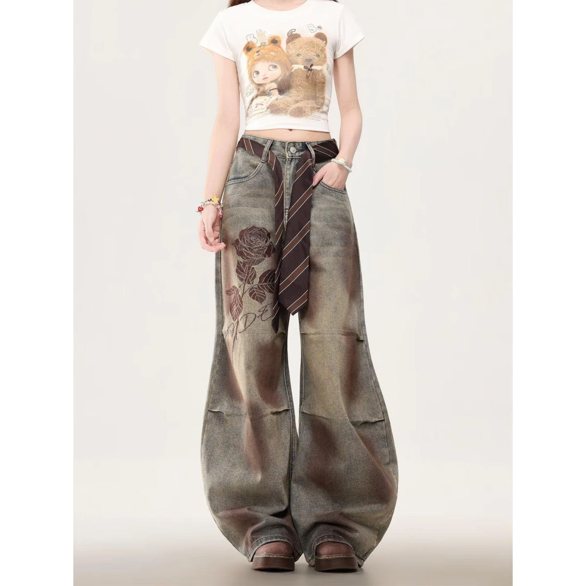 Calças Jeans Retrô Americanas Lavadas, Largas e Casuais, para Homens e Mulheres, com Estampa de Rosas, Marca Jovem e Popular