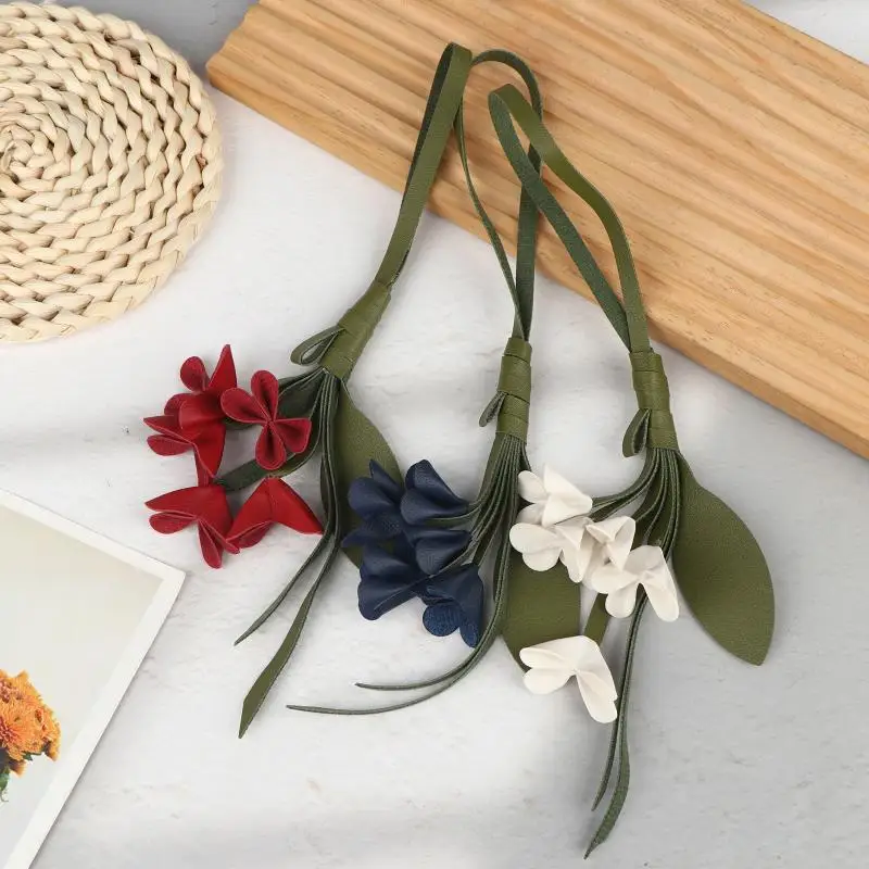 NEW 1Pcs PU Leather Simulation Flower Bag Charm Hanging Keychain Car Drape Exquisite Jewelry Personalized Pendant