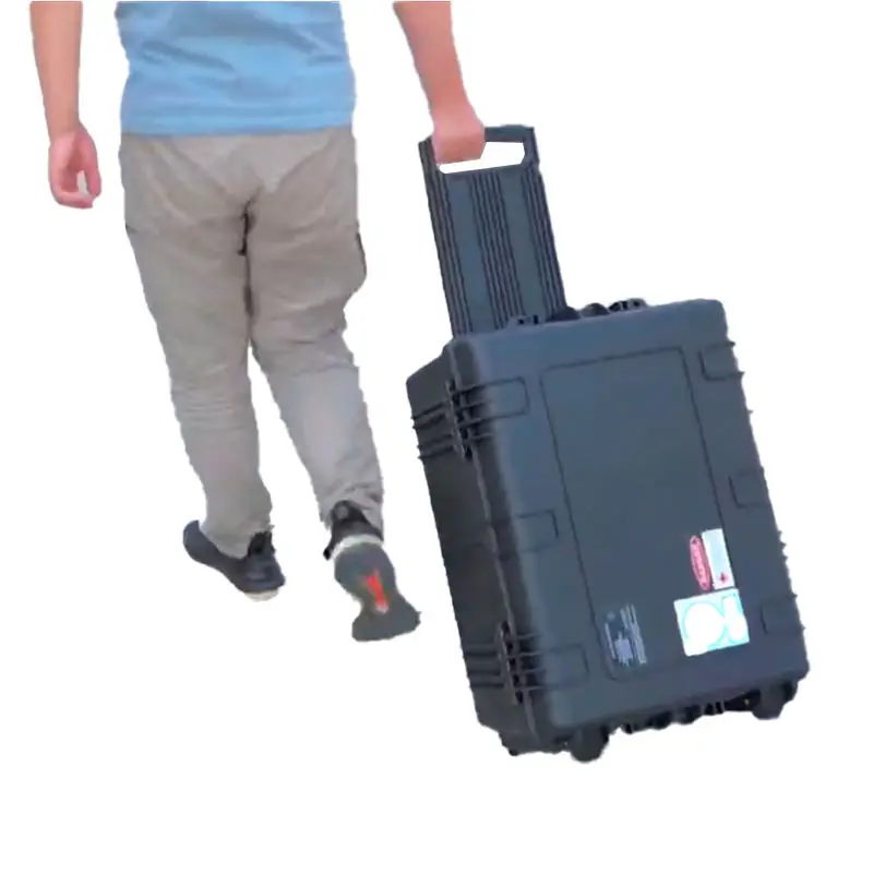 Handheld 200W 300W pulslaserreinigingsmachine voor hoge precisie automotor aluminium onderdelen gemakkelijk te verplaatsen