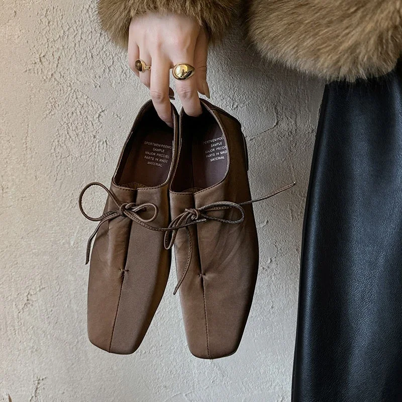 

НОВЫЕ весенне-осенние женские туфли-лодочки, женская обувь из натуральной кожи, туфли на низком каблуке с квадратным носком, лаконичная повседневная обувь ручной работы на шнуровке