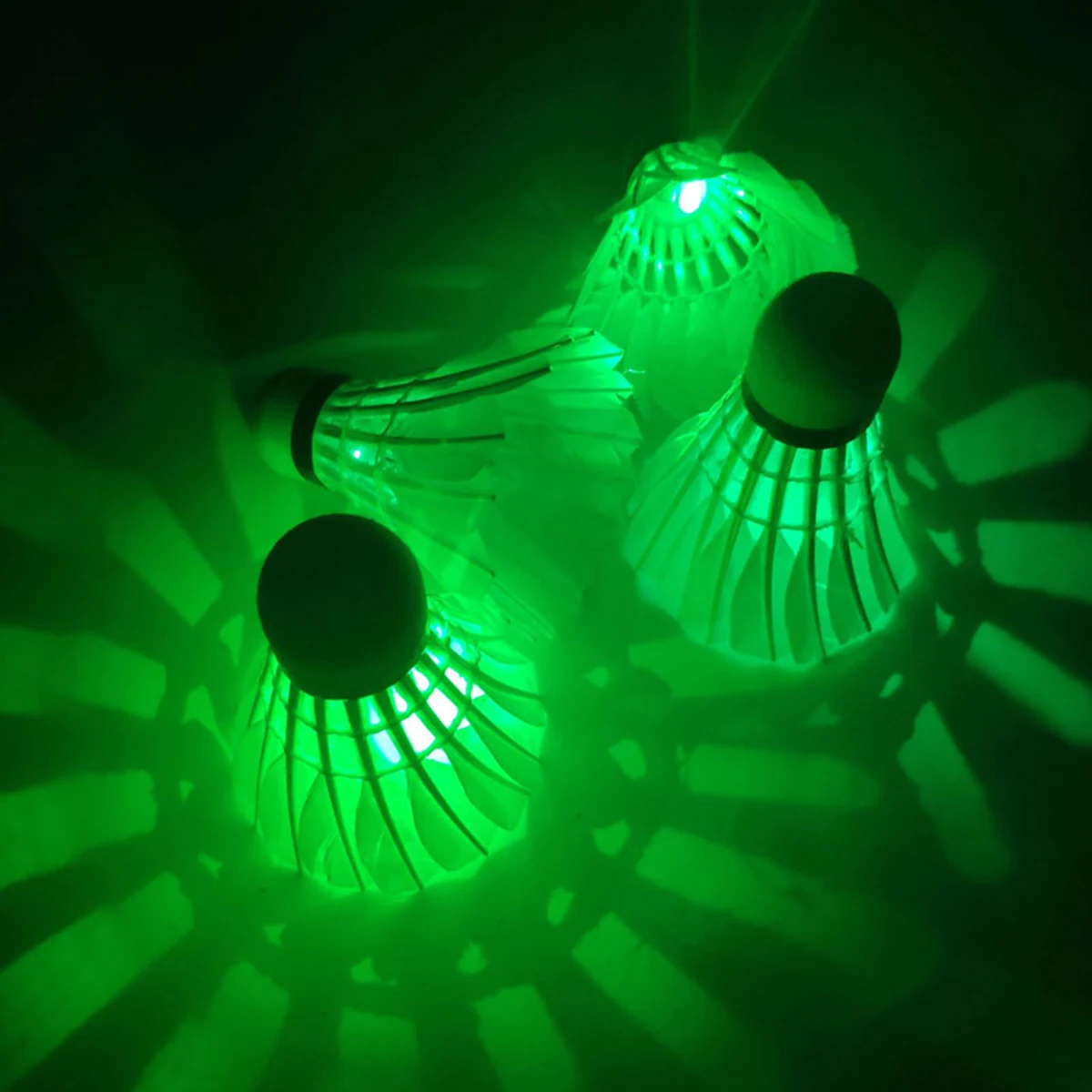 

4 PCS Luminous Badminton Durable LED Shuttlecock Shine Light Shuttlecocks Balls