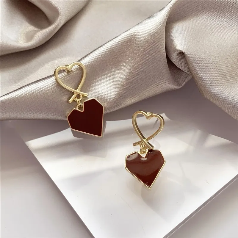 Red Love Heart Earrings Dopamine Girl  Oil Layer Sweet Asymmetrical Color Dangle Earrings for Women Cute Party Jewelry