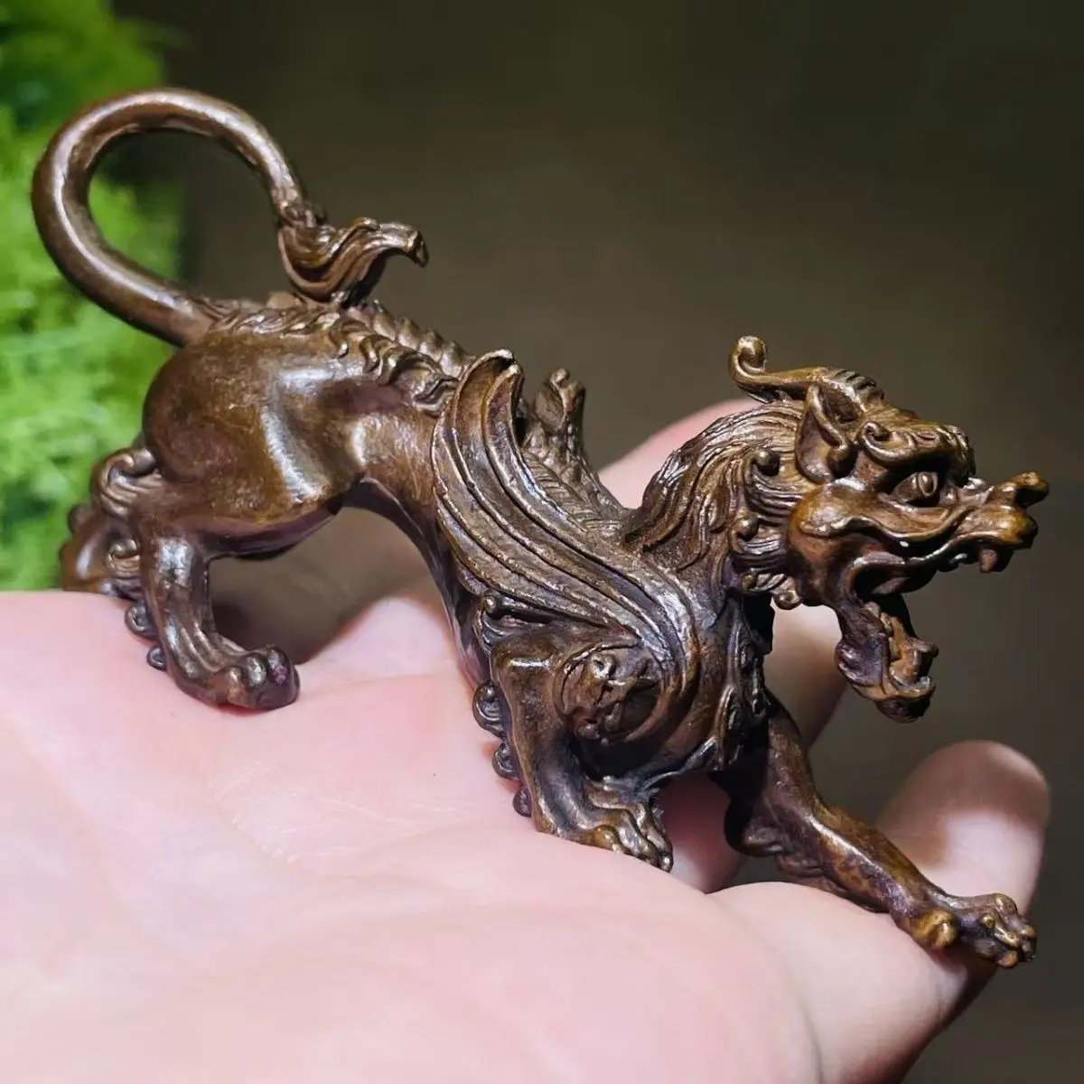 Antique retro flying fortune Pixiu ornament bronze antique home office desktop decoration ruler tea pet