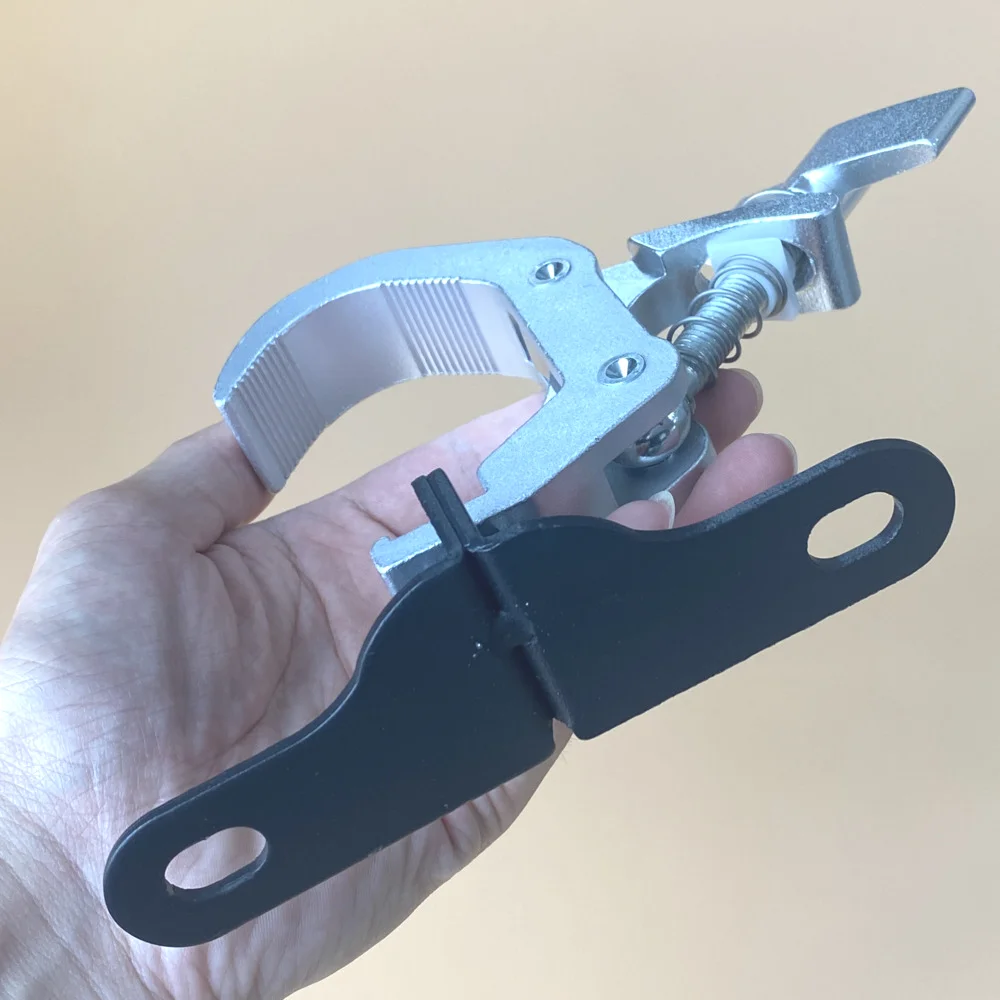 Abrazadera de armazón de cabeza móvil, gancho de montaje de 105-115mm, abrazaderas plegables de aluminio para escenario móvil, soporte de armazón de