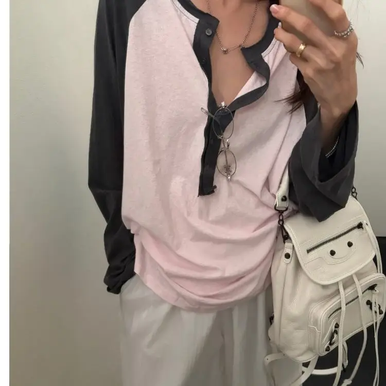 Fashionable Knitted Long Sleeve T-Shirt for Women Chic Contrast Color Design Sensation Age Reduction Casual Loose Fit Cotton