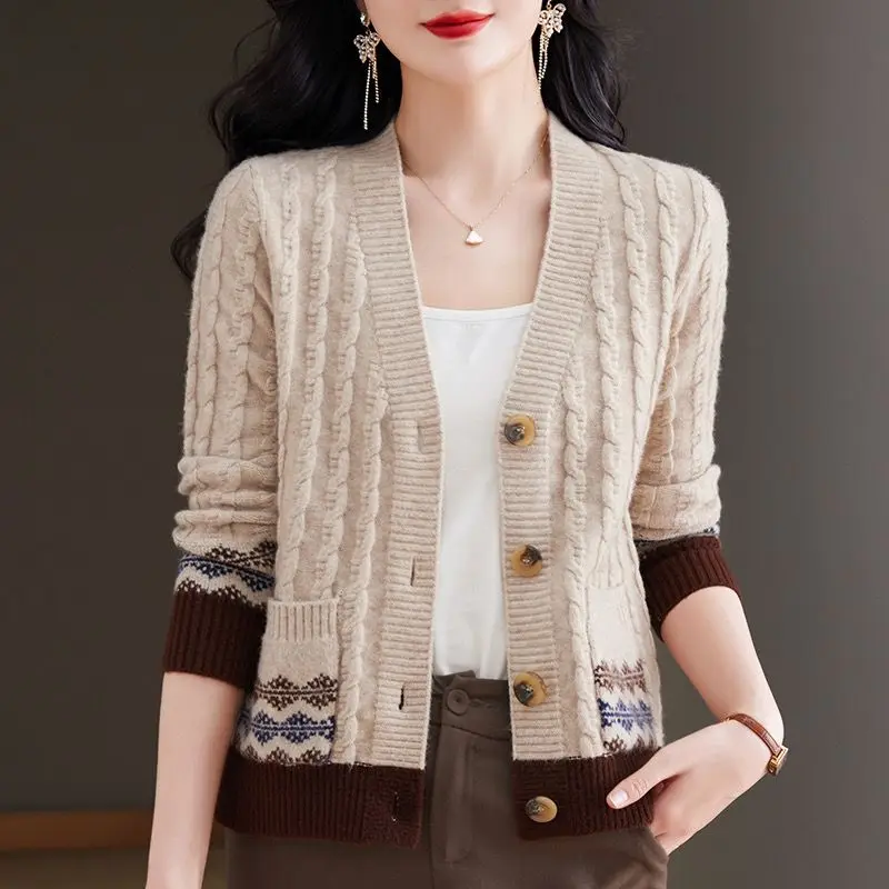 Knits Spring and Autumn New V-neck Sweater Coat Loose Wear Versatile Fried Dough Twists Knit Underlay Cardigan