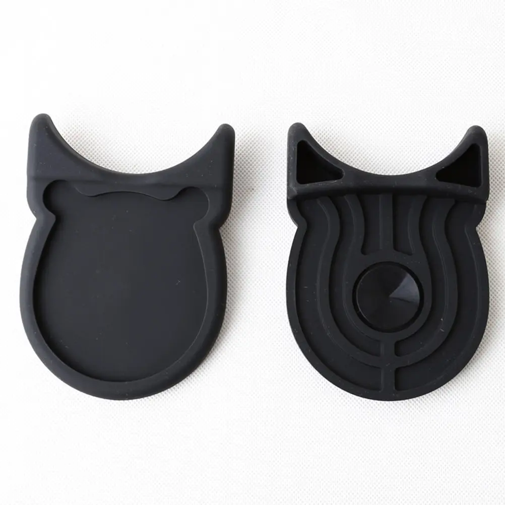 

Черная настольная подставка для гитары с нескользящей поверхностью, прочная основа на присосках, предотвращает скольжение, идеально подходит для домашней студии