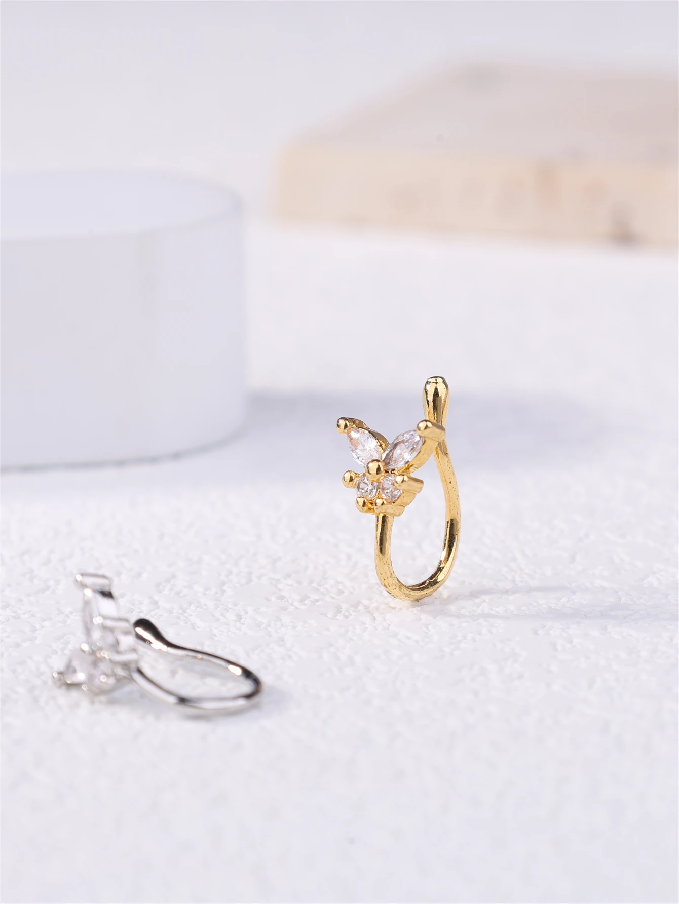 1Pc Fashion Butterfly Shape CZ Faux Nose Rings for Women Gold Color Nose Cuff Non Piercings Faux Body Jewelry
