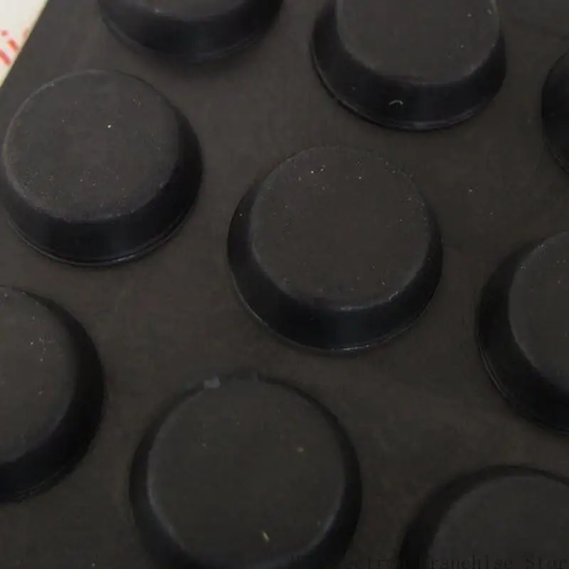 T5EAユニバーサルラップトップ/コンピューターキーボードスタンド、4パックアンチスリップシリコンライザー安定キックスタンド、ウルトラコンパクト換気フィート