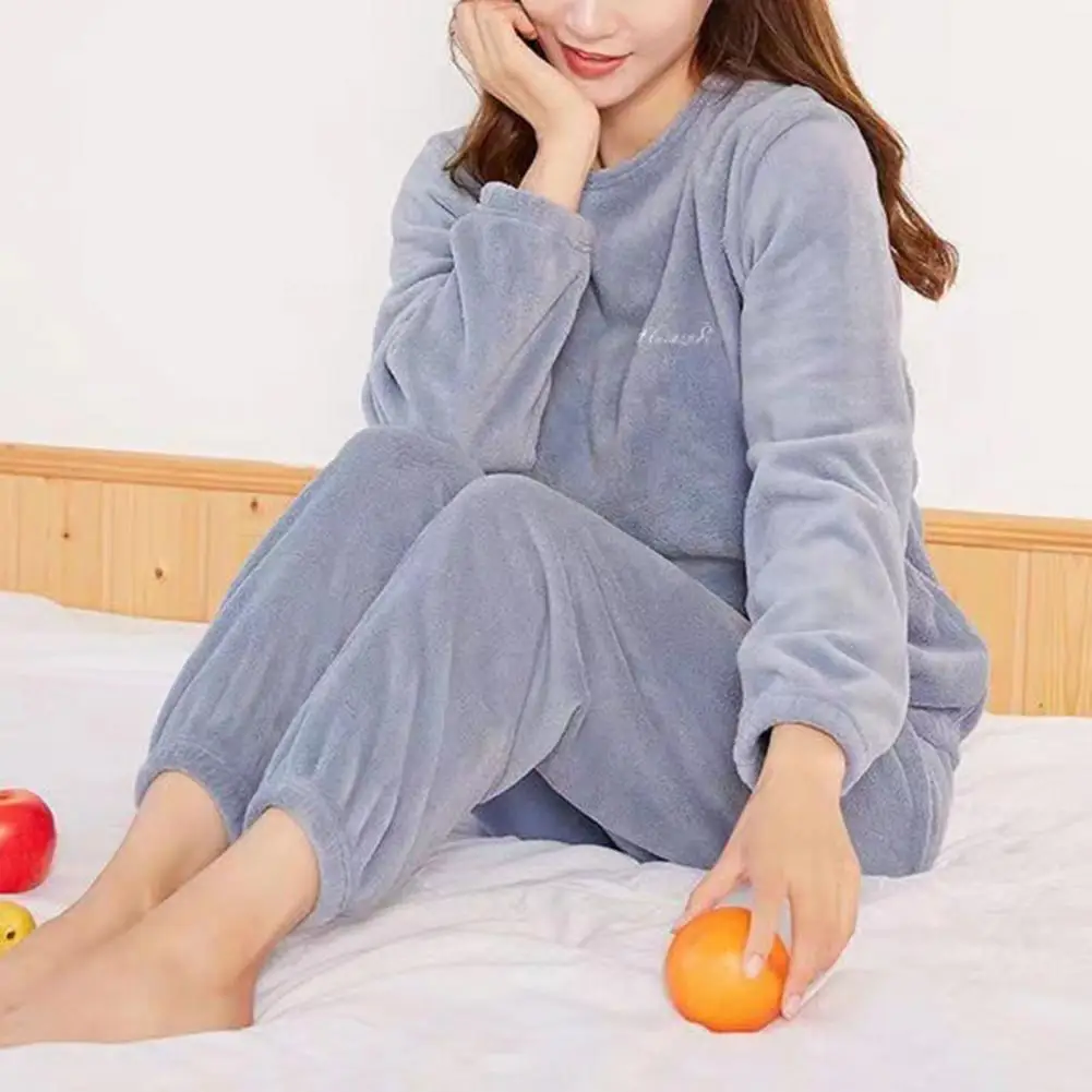 Women's Warm Home Sleepwear Sets Solid Color Round Neck Fleece Thick Pullover Lady Pajamas Long Sleeve Pants Casual 2Pcs