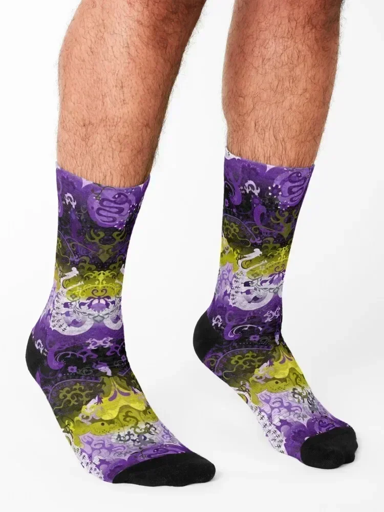 논바이너리 드래곤 다마스크 -- 논바이너리 프라이드 플래그 컬러 양말 스포츠 새해 전문 러닝 발열 양말 여성 남성용