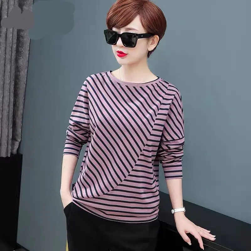 Striped Long Sleeve Women's T-shirt Loose Spring Fashion 2025 New Korean Style European Goods plus Size Mid-life Body Fit