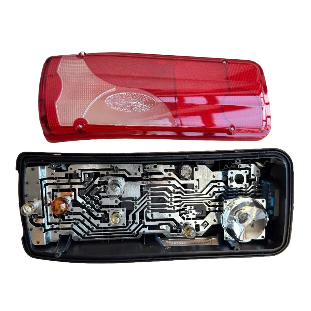 Applicable to Scania Trucks Rear Light Assembly G400 G410 G450 R400 Rear Light Cover Rear Light Housing Auto Accessory for Truck