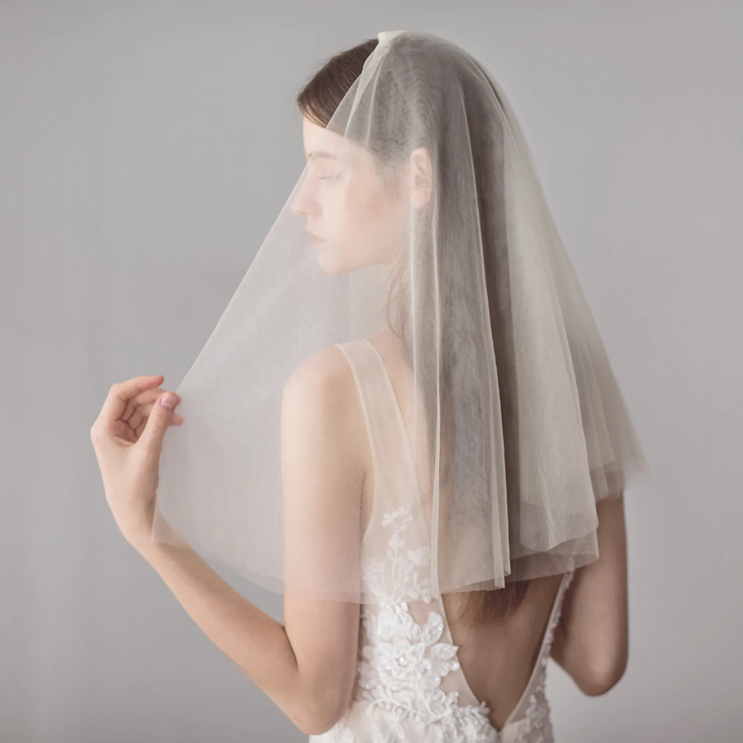 V620 New Simple Bridal Veil, Beautiful Plain Tulle Double-Layer Veil, Hand-Sewn Hair Comb Bridal Wedding Veil