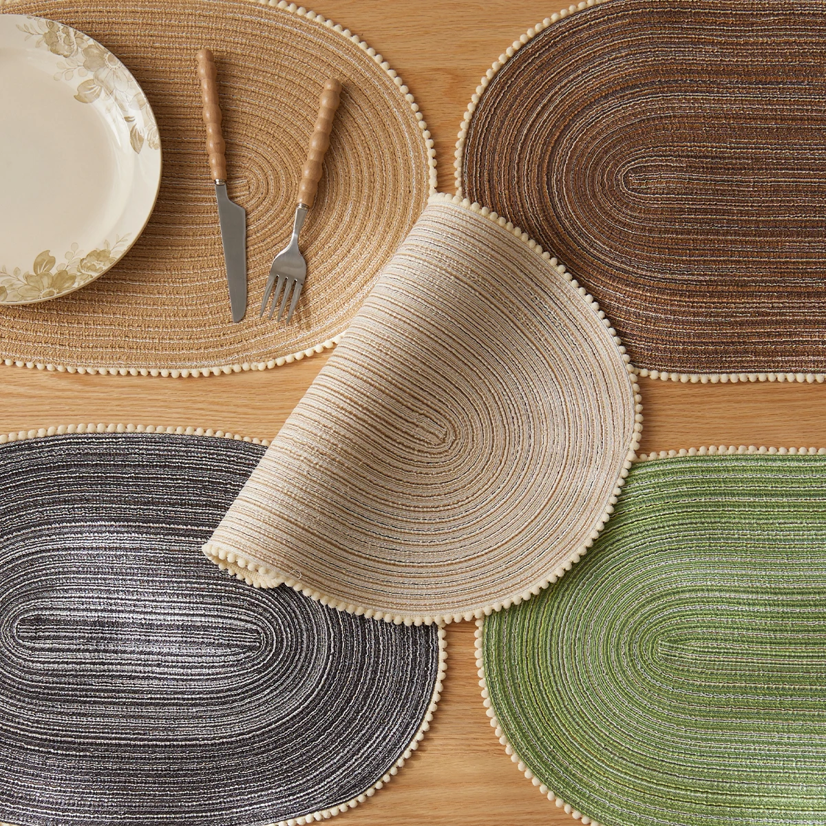 Decorative Home Hotel Oval Braided Placemats Set of 4 Woven 12x18 Inch Non Slip Washable Heat Resistant Place Mats Round