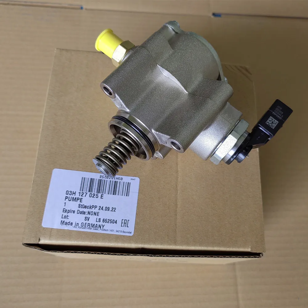 Made In Germany New Injection High Pressure Fuel Pump For Audi Q7 4L 3.6L V6 VW CC Passat 3.6L 03H127025E 95811031600 03H127025R