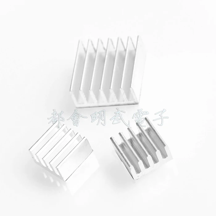 

Raspberry Pie 3B Raspberry Pi Electronic Radiator Aluminum Profile 3 Pieces In Bulk Packaging and Glue 2 Small and One Large