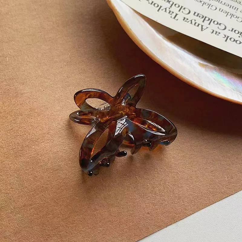 1PC High Color Value Romantic Spring Color Acetate Butterfly Grab Clip Temperament Aesthetic Hollow Bow Hair Clip Back of Head H