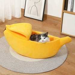 Cats Beds Warm Accessories Fluffy Bed Cartoon Puppy for Winter Pet Supplies Plush Goods Houses All Dog Cushions House Accessory