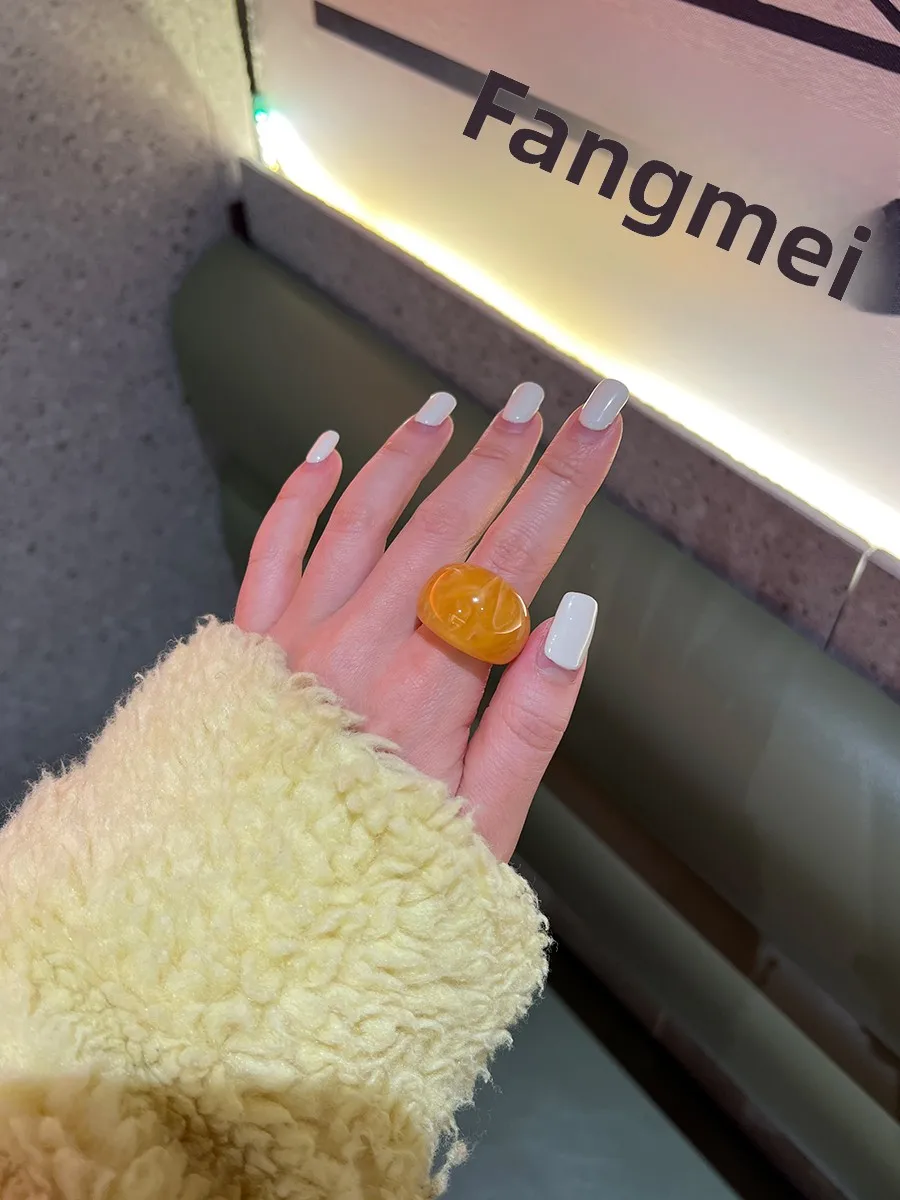 

Винтажное японское широкое прозрачное 3D-кольцо из смолы, простое индивидуальное украшение для женщин