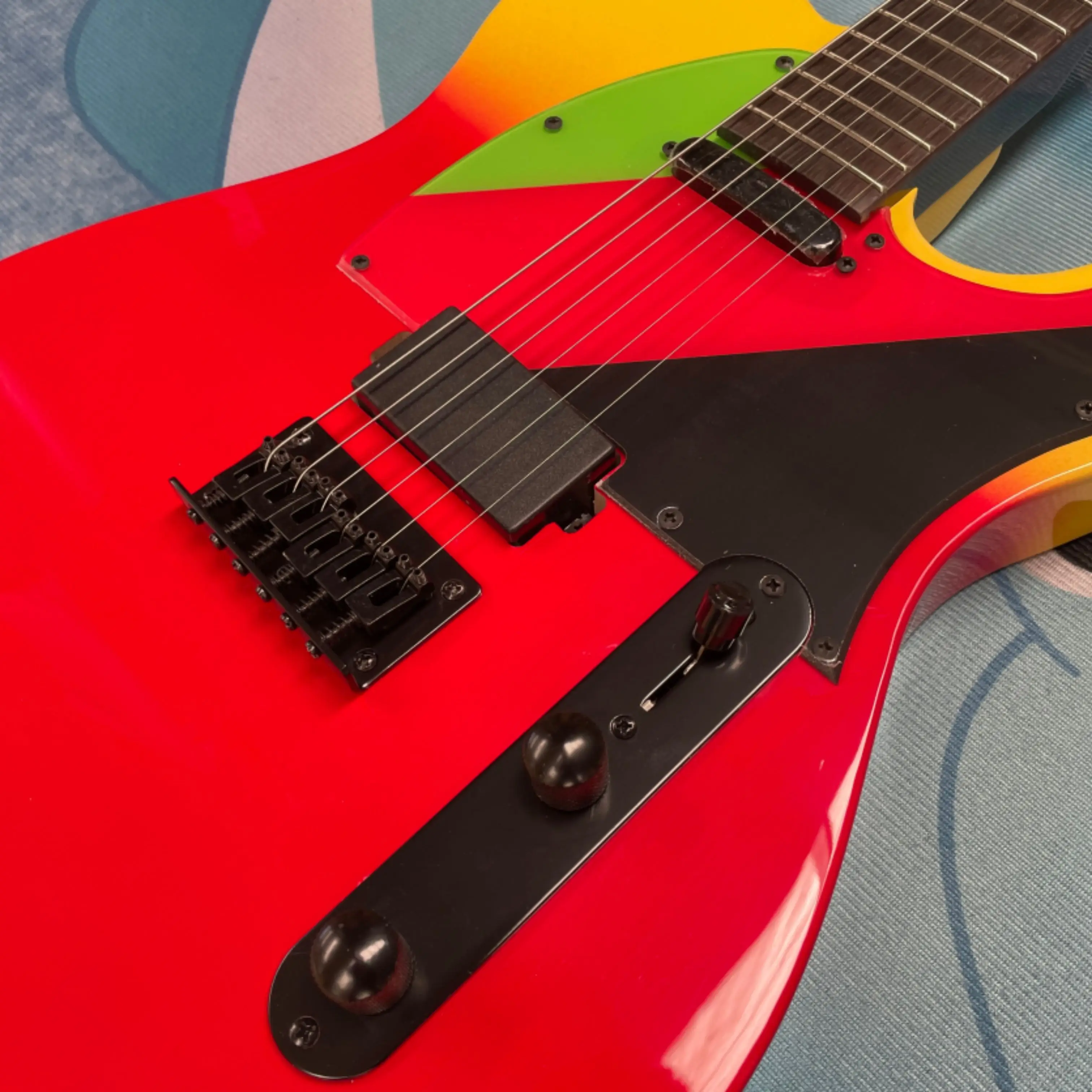 Color Block Gradient Gloss Electric Guitar,Multi-color Splice Pickguard Guitars,Trendy Instrument for Stage Performance Guitarra