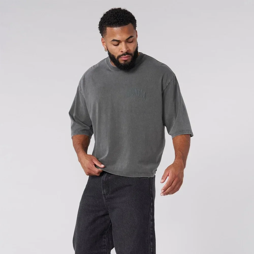 Рисунок 2 - Мужская футболка YOUNGLA